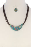 Patina curve bar pu leather necklace
