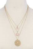 Multi layered short necklace